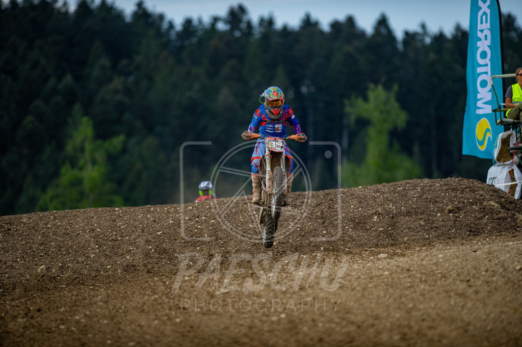 Lady (227) | Paeschuphoto Shop - Wer nicht sucht der auch nicht findet.Ob Motocrossbilder oder von einem besuchtem Spiel, Hauptsache Action. - Realisiert mit Pictrs.com