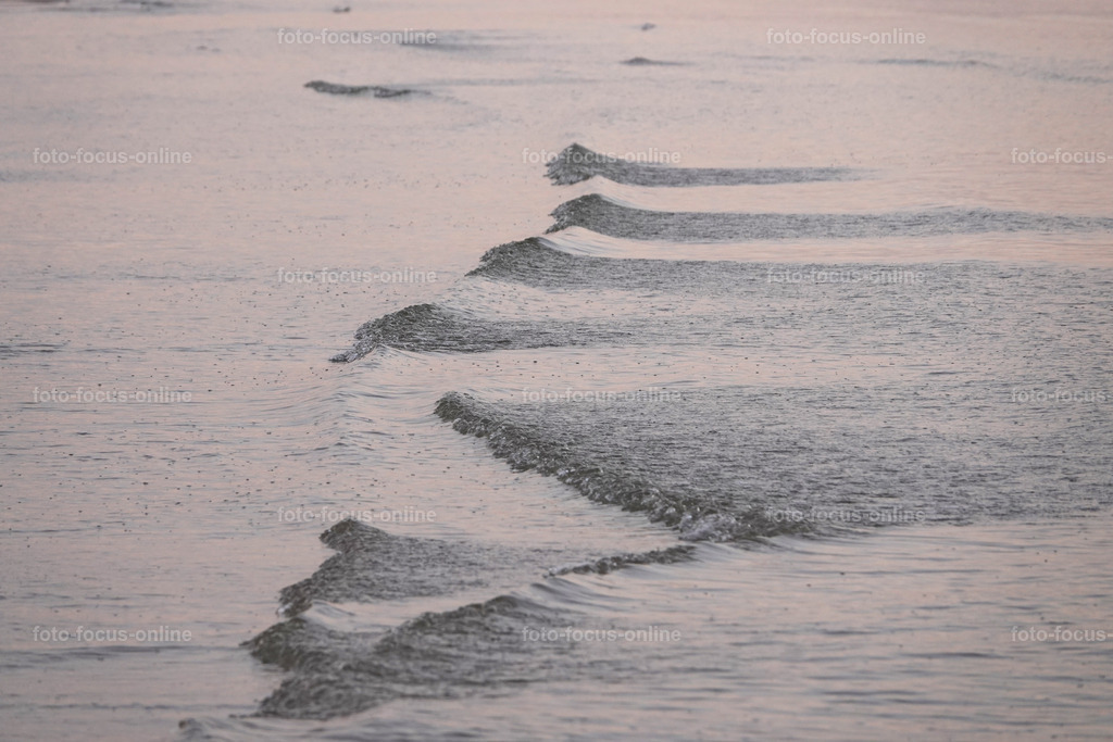 gentle waves on the way home | foto-focus-online
