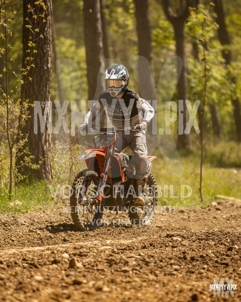 866A5196 | mxndyyvipix