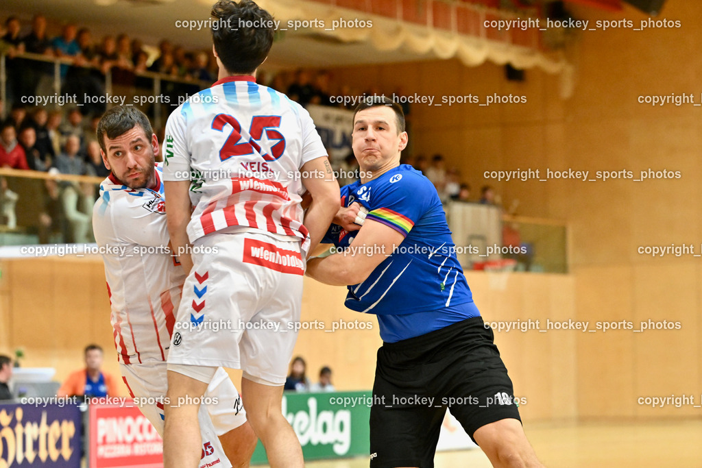 SC Ferlach vs. HC FIVERS WAT Margareten | #95 SEIDL Thomas HC FIVERS WAT Margareten, #25 WEISER Samuel HC FIVERS WAT Margareten, #10 Perkusic Toni SC Ferlach, SC Ferlach vs. HC FIVERS WAT Margareten, SC Ferlach vs. HC FIVERS WAT Margareten am 02.11.2024 in Ferlach (Ballspielhalle Ferlach), Austria, (Photo by Bernd Stefan)