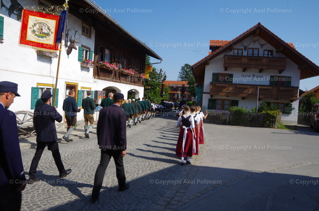 IMGP3350 | fotografiert von Axel PollmannLeonhardi Wallfahrt Benediktbeuern und Murnau, Fronleichnam, Fasching, Landschaft im Loisachtal und Benediktbeuern  - Realisiert mit Pictrs.com
