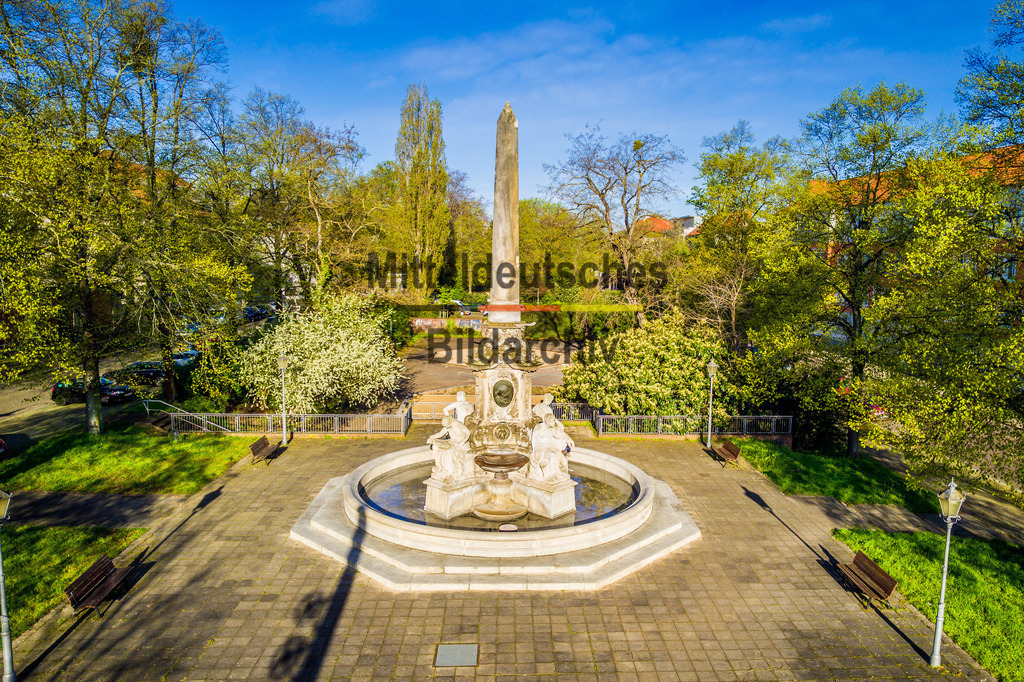 Magdeburg Hasselbachbrunnen am Haydnplatz-0004 | Hasselbachbrunen am Haydnplatz neben Handwerkskammer - Realisiert mit Pictrs.com
