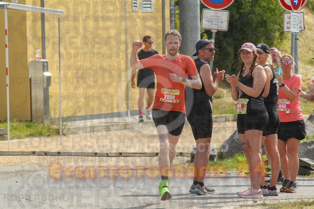 250614_1038_EV4_8286 | Sportfotografie im Rhein-Sieg Kreis, Köln, Bonn, NRW, Rheinland Pfalz, Hessen, etc. Unser Tätigkeitsfeld umfasst den Laufsport vom Volkslauf über den Marathon, Duathlon, Triathon bis zum Ultralauf wie Kölnpfad Ultra oder Schindertrail.