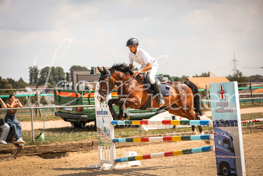 23.SaSpL00118 | Leoni Ertmer Photography - Realisiert mit Pictrs.com