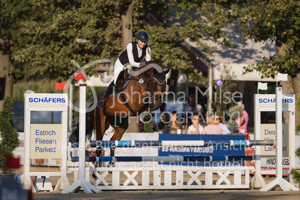 230823_Delbrueck_Stil-A1-190 | Deine schönsten Turniermomente als professionelle Fotos! Entdecke hochwertige Pferdesport-Fotografie im Online-Shop. Jetzt Fotos finden & bestellen!
