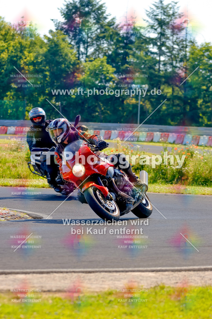 _MOT9097 | Hier findet Ihr Bilder von Touristenfahrten auf der Nürburgring Nordschleife oder von anderen Veranstaltungen die ich besucht habe. Viel Spass beim Durch Schauen 