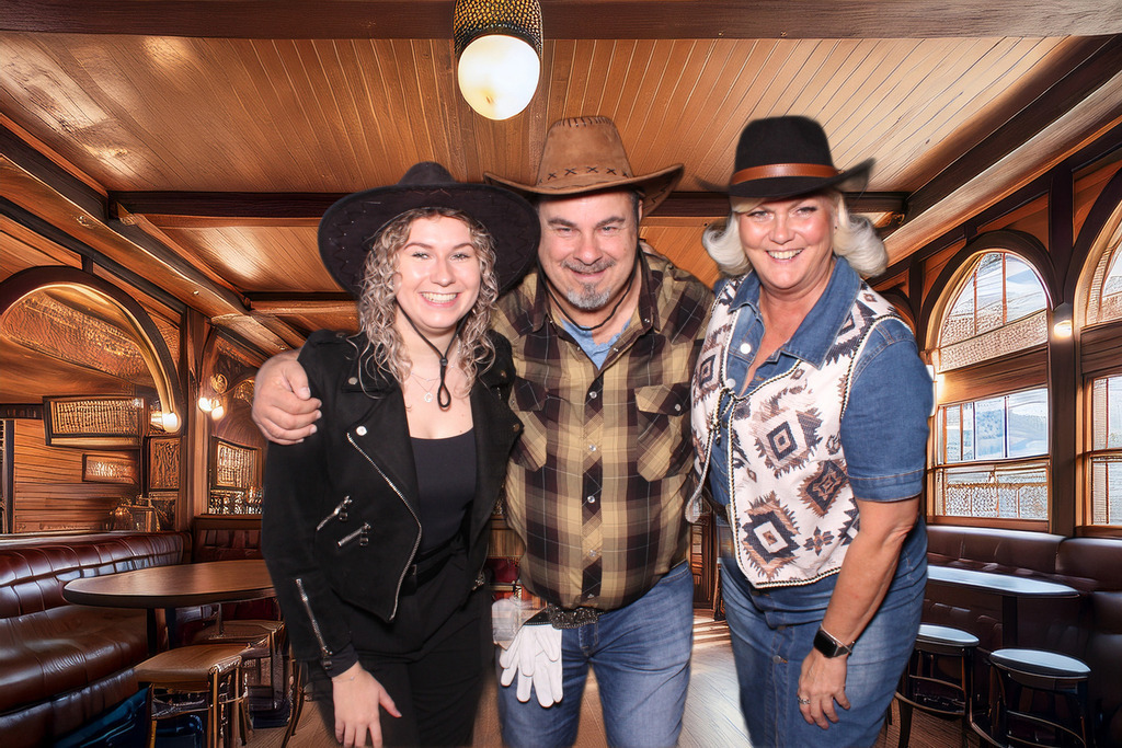 top-top.de-251025-0004 | Foto, Video, Fotografie, Videografie, Fotobox, DJ, Discjockey, Musik, Musikbox, Veranstaltung, Photobooth, Amazon, Ebay, Buchtipp, Bestseller, Autor, Verlag, Buch, Wesel, Hamminkeln, NRW, Dinslaken, Rees, Drohne, Hochzeit, Party, Fotobox, Wesel, Fotograf