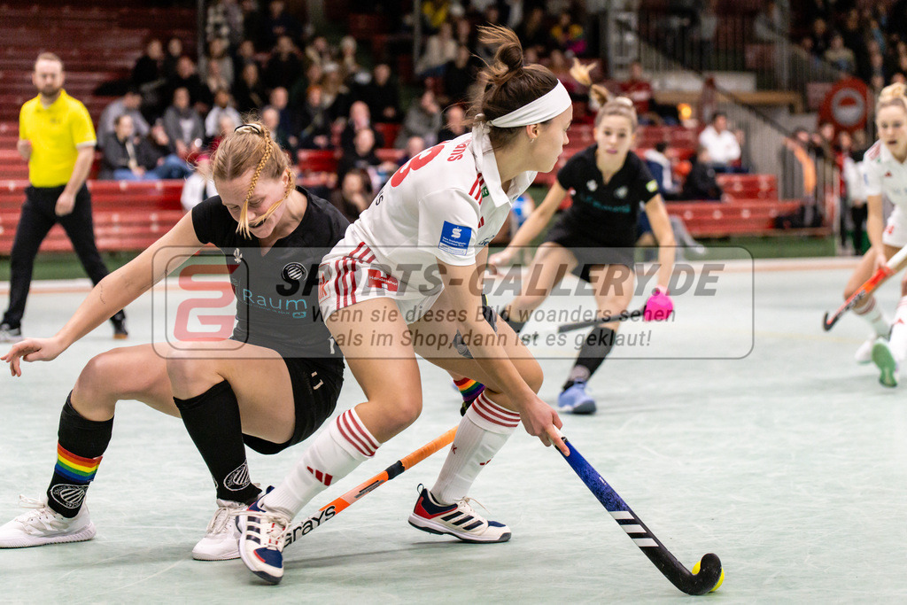 SFE_20250112_0076 | Köln, Deutschland, 12.01.2025:  ßHockey 1. Bundesliga Damen Rot-Weiss Köln - Schwarz-Weiß Köln im KTHC Stadion Rot-Weiss Köln Tennis and Hockey Club am 12.01.2025 in Köln, Deutschland. (Foto von Stephan Fehrmann)Köln, Germany, 12.01.2025: ßHockey 1. Bundesliga Damen Rot-Weiss Köln - Schwarz-Weiß Köln in KTHC Stadion Rot-Weiss Köln Tennis and Hockey Club at 12.01.2025 in Köln, Deutschland. (Foto from Stephan Fehrmann)