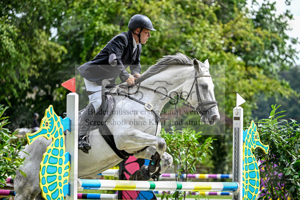 Bissendorfer Reitertage | Entdecke hochwertige Reitturnierfotos von Foto Oger. Professionell, emotional und authentisch – jetzt Lieblingsmomente im Shop bestellen. - Realisiert mit Pictrs.com