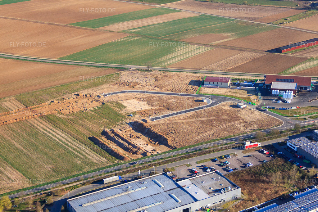 Luftbild: Gewerbepark W II in Erschließung mit Krapp Objekte in Herxheim bei Landau im Bundesland Rheinland-Pfalz in Deutschland. Foto: IMG_63317.jpg vom 20.03.2014 durch Werner Riehm/FLY-FOTO.deInstagram Verlinkung