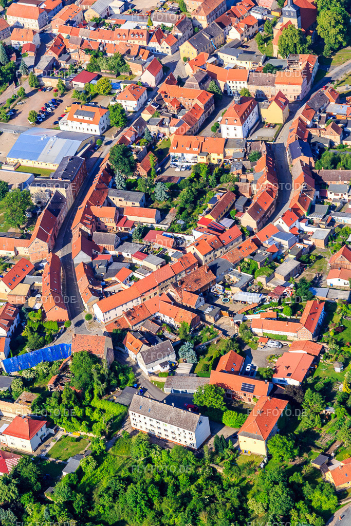 Historischer Ortskern | Luftbild: Historischer Ortskern im Ortsteil Ermsleben in Falkenstein im Bundesland Sachsen-Anhalt in Deutschland. Foto: IMG_148186.jpg vom 12.06.2025 durch ©2025 Werner Riehm fly-foto.de/copyright - Realisiert mit Pictrs.com
