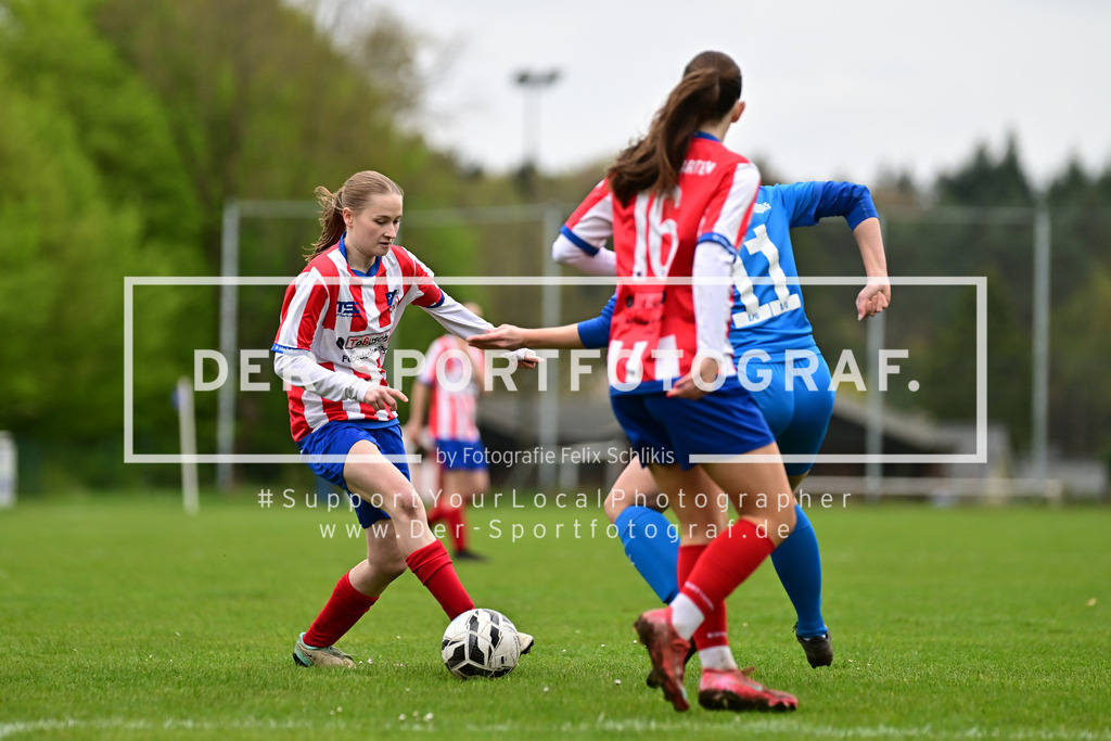 Fußball I Frauen I Saison 2025-2026 I Kreisliga I 13. Spieltag I FC Rosengarten - SV Ahlerstedt-Ottendorf IV I 167396 | Der Sportfotograf. - Realisiert mit Pictrs.com
