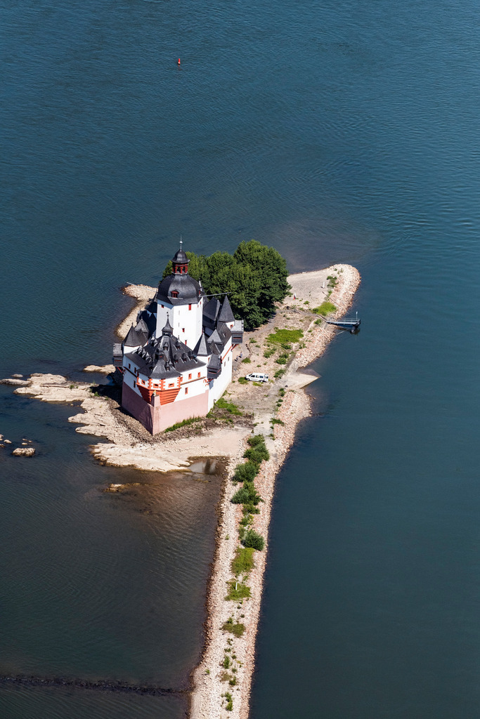 dr__dsc4881.jpg | KAUB 27.06.2018 Burganlage der Veste Pfalzgrafenstein Castle im Ortsteil Falkenau in Kaub im Bundesland Rheinland-Pfalz, Deutschland. // Castle of the fortress Pfalzgrafenstein Castle in the district Falkenau in Kaub in the state Rhineland-Palatinate, Germany. Foto: Daniel Reiter