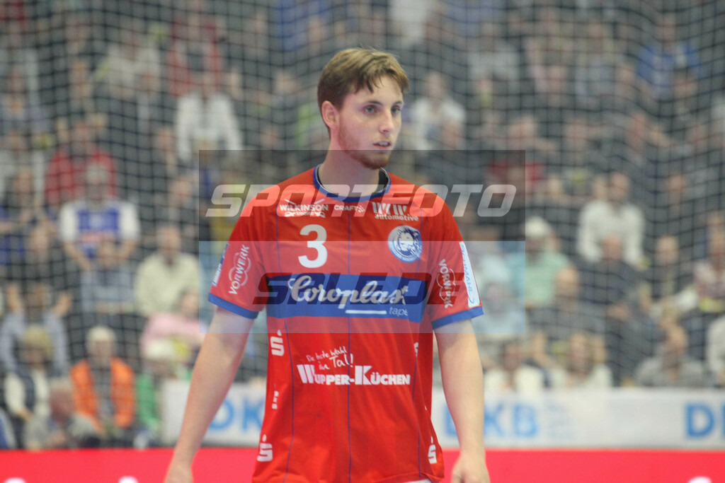 VFL Gummersbach - Füchse Berlin | Isak Persson - © Sportfoto-Sale (MK) - Realisiert mit Pictrs.com