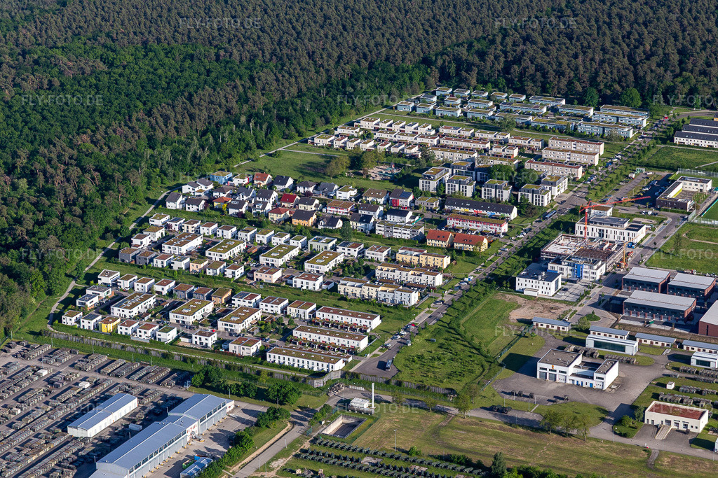Luftbild: Stadtrand und Außenbezirks- Wohngebiete 