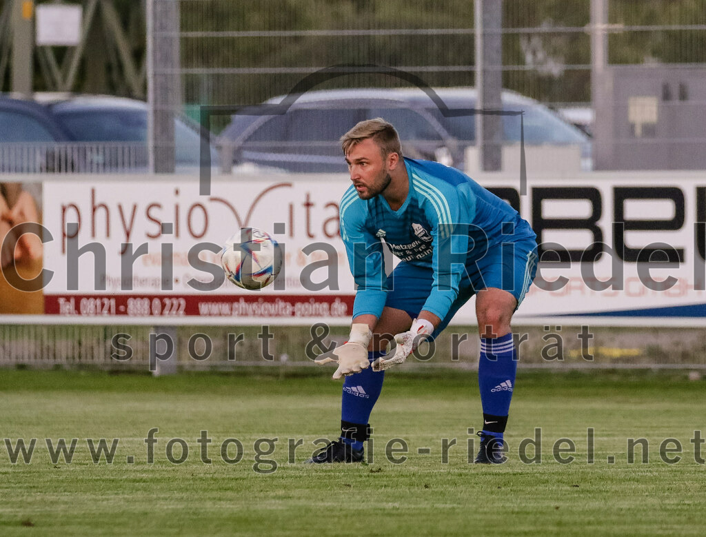 2023-09-07_039_FC_Finsing_gegen_FC_Moosinning_II | Finsing, Deutschland, 07.09.2023:
Fußball, Kreisliga 2023 / 2024, 8. Spieltag, FC Finsing gegen FC Moosinning II, Endergebnis: 3:0

Torwart Daniel Schröder (FC Finsing, #1)

Foto: Christian Riedel / fotografie-riedel.net