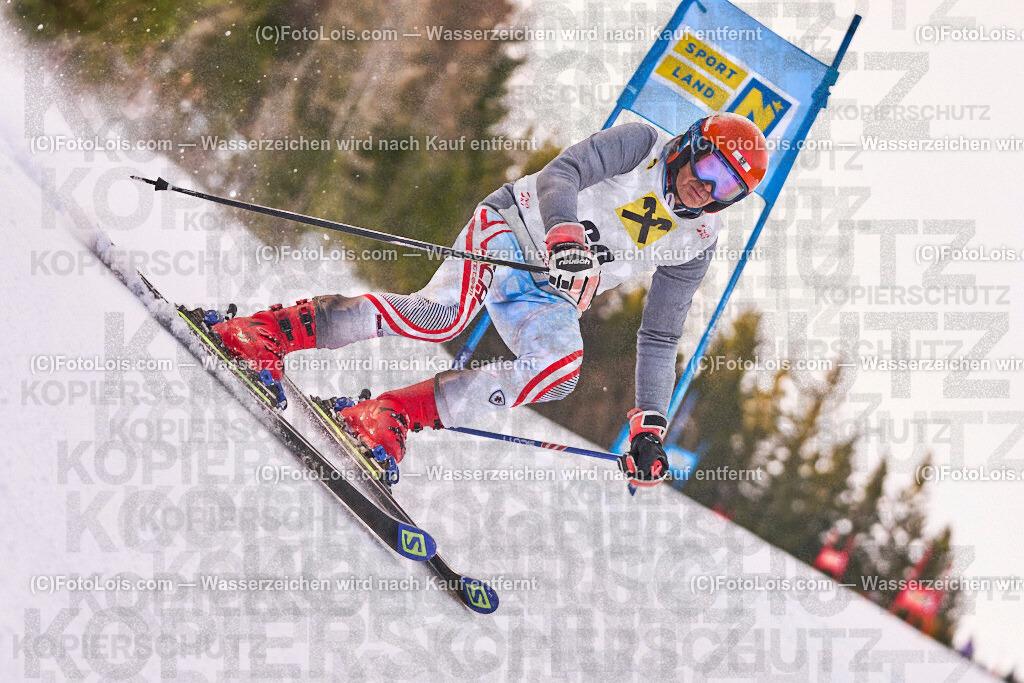 ALP0917_MastersCup-RTL-II_LKHF_Steiner Albert | NÖ Raiffeisen MastersCup, Jugend - Damen - Herren, Riesentorlauf-Rennen 2 auf der Fuchswaldpiste in Lackenhof am Ötscher, durchführender Verein: Schiklub Lackenhof, So 9. Februar 2025.