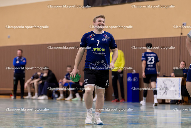 Handball I Herren I Saison 2025-2026 I SHSE Manfred-Frank-Pokal I Viertelfinale I HSG Kalkberg 06 II - HSG Kalkberg 06 060 | Jannick Swoboda (7, HSG Kalkberg 06) - Realisiert mit Pictrs.com