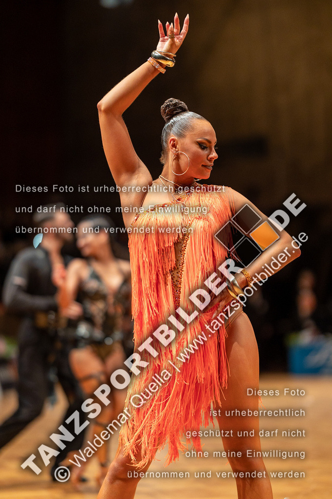 20230812-12481 | Hier finden Sie Tanz Bilder vom Latein und Standard Formationen tanzen. Sportbilder vom Tanzsport. Schöne Fotos und von Weltmeisterschaft, Europameisterschaft, Bundesliga, Regionalliga, Oberliga und Landesliga sowie von GOC Stuttgart, DanceComp, WM Bremen