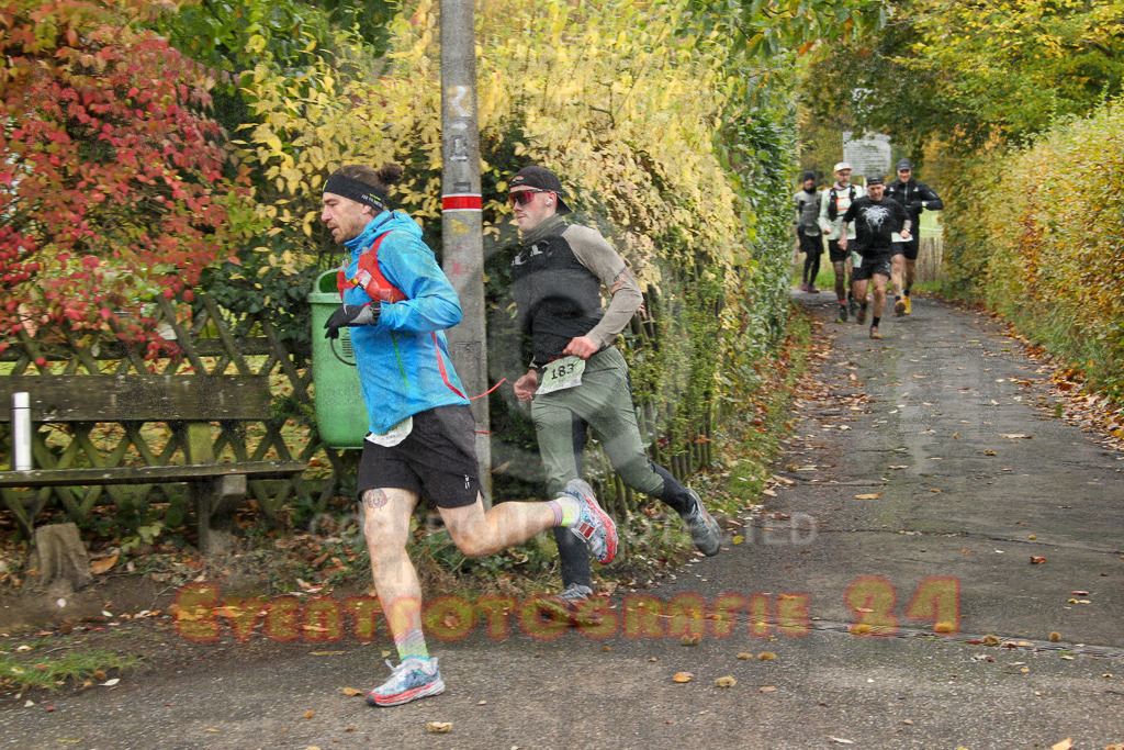 251026_1005_EV4_4022 | Sportfotografie im Rhein-Sieg Kreis, Köln, Bonn, NRW, Rheinland Pfalz, Hessen, etc. Unser Tätigkeitsfeld umfasst den Laufsport vom Volkslauf über den Marathon, Duathlon, Triathon bis zum Ultralauf wie Kölnpfad Ultra oder Schindertrail.