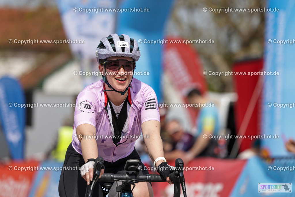 VJ__9844 | Neusiedlersee Radmarathon 2026@sportshot_your_pictrs #yourpictures#roadtowm2029 #nrm #neusiedlerseeradmarathon #neusiedlersee #neusiedlerseetourismus #burgenland #mörbisch #nrm26 #burgenlandtourismus #voglundco #poweredbyburgenlandtourismus #radsport #rad #marathon #ucigranfondo #visitburgenland #ucigranfondoworldseries