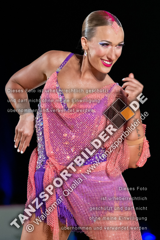 20250503-10658 | Hier finden Sie Tanz Bilder vom Latein und Standard Formationen tanzen. Sportbilder vom Tanzsport. Schöne Fotos und von Weltmeisterschaft, Europameisterschaft, Bundesliga, Regionalliga, Oberliga und Landesliga sowie von GOC Stuttgart, DanceComp, WM Bremen