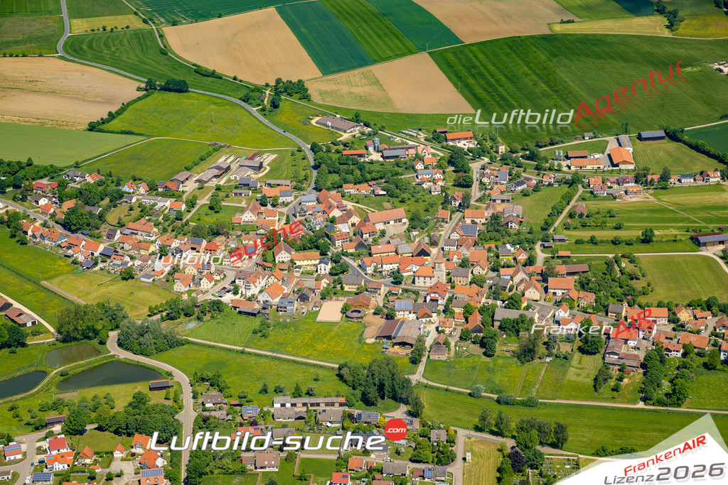 Aktuelles Luftbild von Alfershausen Thalmässing - Die Luftaufnahme wurde 2022 mittels UL-Flugzeug erstellt ( keine Drohne ) - hochauflösende Kamera-Systeme von  Canon -Beste Qualität - Für grossformatige Ausdrucke geeignet. Die Geschenkidee !