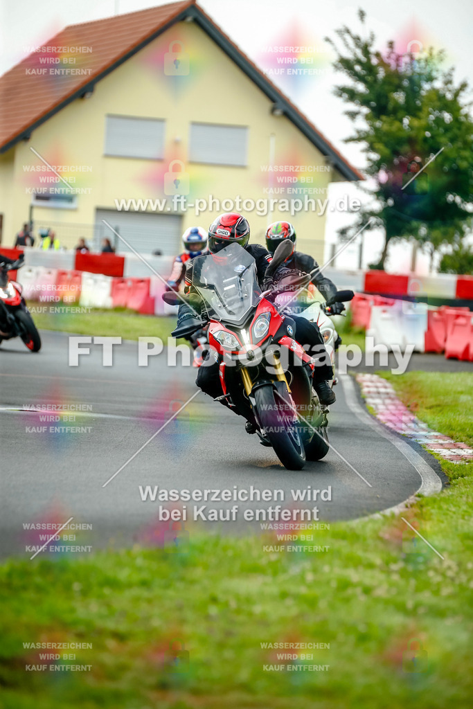VBK-3768 | Hier findet Ihr Bilder von Touristenfahrten auf der Nürburgring Nordschleife oder von anderen Veranstaltungen die ich besucht habe. Viel Spass beim Durch Schauen 