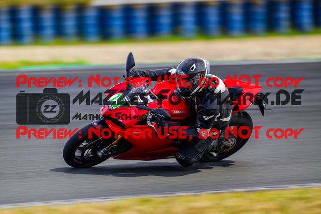 MaZZes_FotoMatrix_240725_6007705_2895 | GRUEN