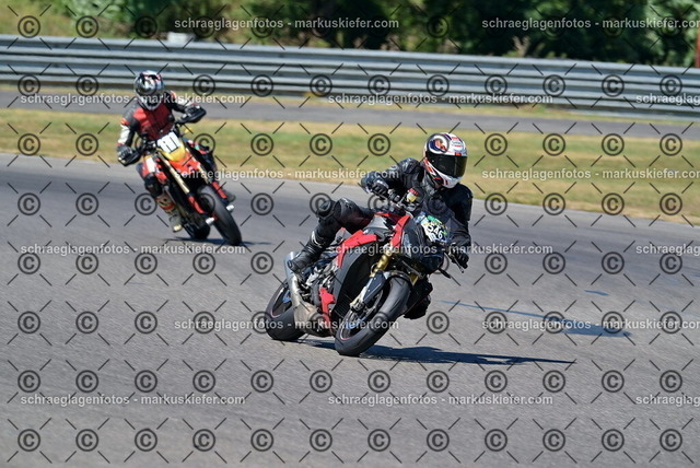26bt04-1045 | markuskiefer.com - Realisiert mit Pictrs.com
