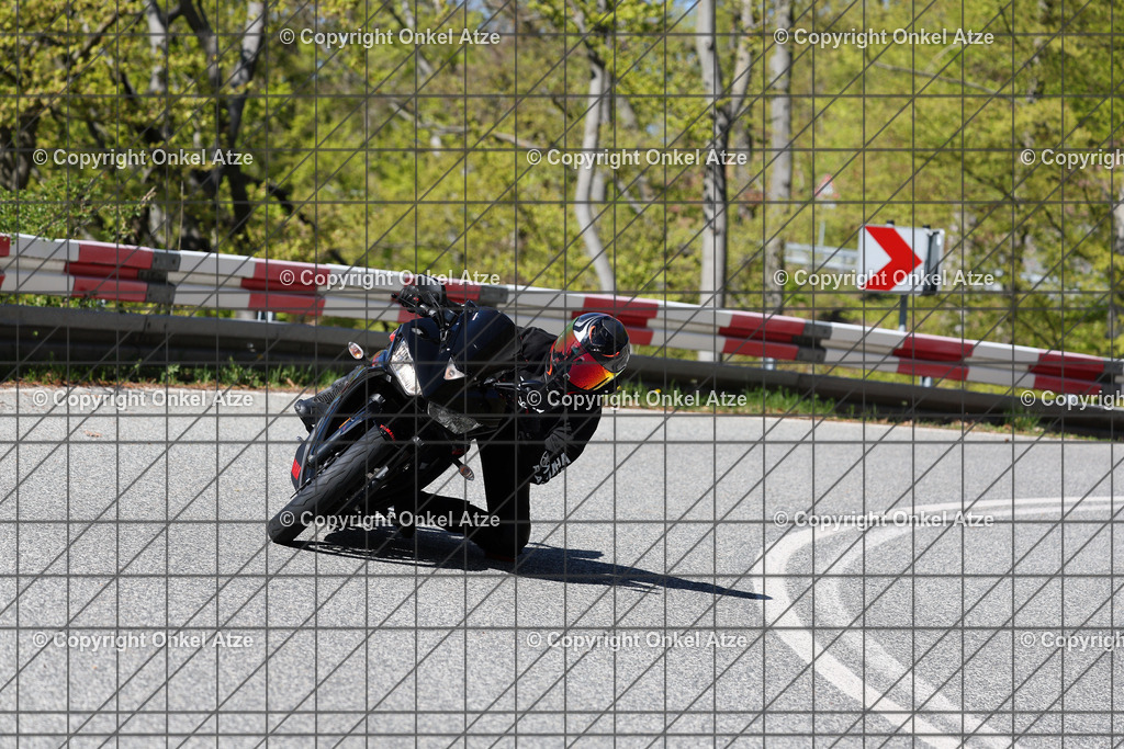 IMG_7490 | Fotograf am Kyffhäuser. Onkel Atze. Kyffhäuser Rennstrecke. Café36. Motorsportfotografie. - Realisiert mit Pictrs.com