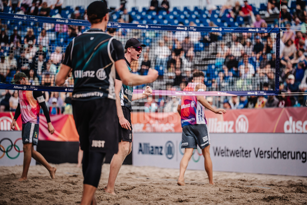 Beachvolleyball | Männer | Deutsche Meisterschaften 2025 Timmendorfer Strand | 05.09.2025 | Philipp Huster jubelt