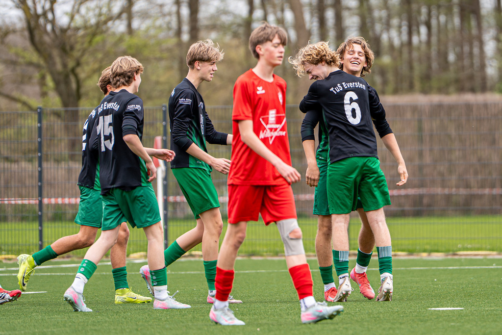 VFL Wittekind-Wildeshausen - TuS Eversten I 03382 | jns.sportfotos - Realisiert mit Pictrs.com