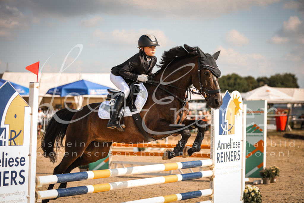 01.FrSpE00208 | Leoni Ertmer Photography - Realisiert mit Pictrs.com