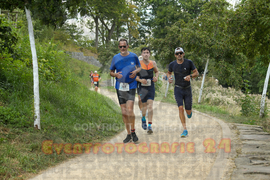 250824_1349_EX1_3863 | Sportfotografie im Rhein-Sieg Kreis, Köln, Bonn, NRW, Rheinland Pfalz, Hessen, etc. Unser Tätigkeitsfeld umfasst den Laufsport vom Volkslauf über den Marathon, Duathlon, Triathon bis zum Ultralauf wie Kölnpfad Ultra oder Schindertrail.