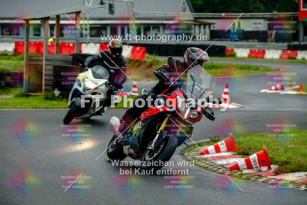 VBK-3502 | Hier findet Ihr Bilder von Touristenfahrten auf der Nürburgring Nordschleife oder von anderen Veranstaltungen die ich besucht habe. Viel Spass beim Durch Schauen 