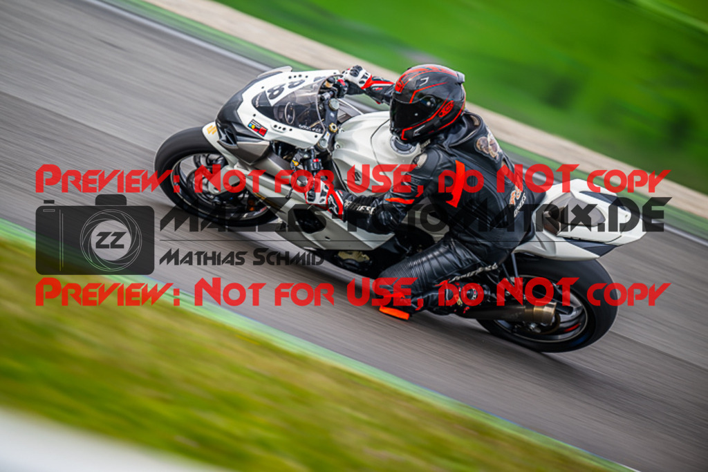 MaZZes_FotoMatrix_230410_5810 | ROT