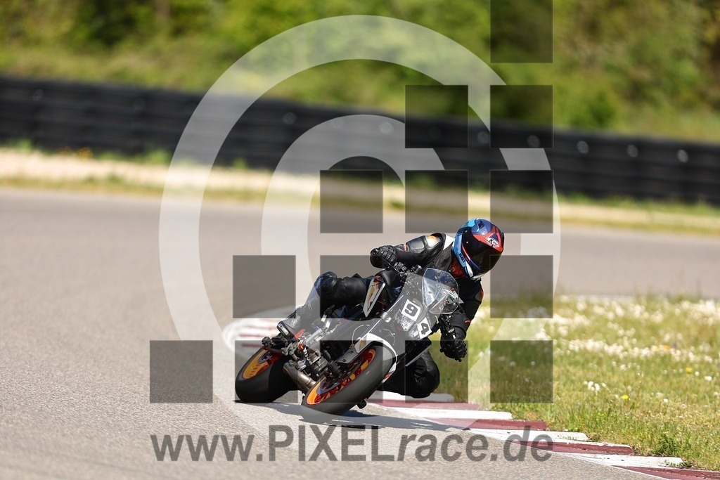 0094-20260423_01344 | Schöne Erinnerungen an spannende Momente - das festzuhalten ist unser Job. PIXELrace.de ist seit 2003 auf den Rennstrecken Europas unterwegs um die Action draußen beim Fahren und die wunderbare Stimmung imm Fahrerlager für euch einzufangen.