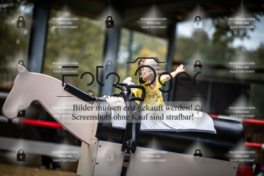 DOS_0458 | Entdecke hochwertige Reitturnierfotos von Foto Oger. Professionell, emotional und authentisch – jetzt Lieblingsmomente im Shop bestellen.Deutschlandweite Turnierfotografie. - Realisiert mit Pictrs.com