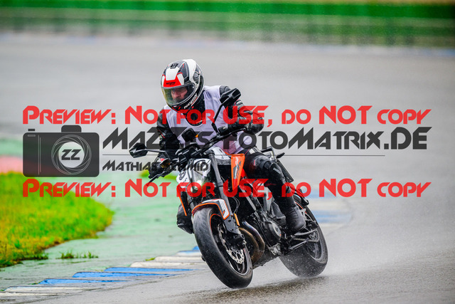 MaZZes_FotoMatrix_240521_6007705_5846 | INST