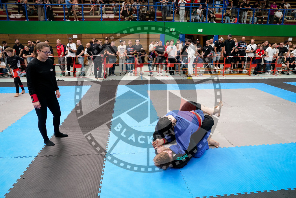 20250920PBB4023 | Athletes compete during the AJP Tour Hamburg International Jiu-Jitsu Championship, on September 20, 2025 in Hamburg, Germany. © Chiara Dazi / photoblackbelt