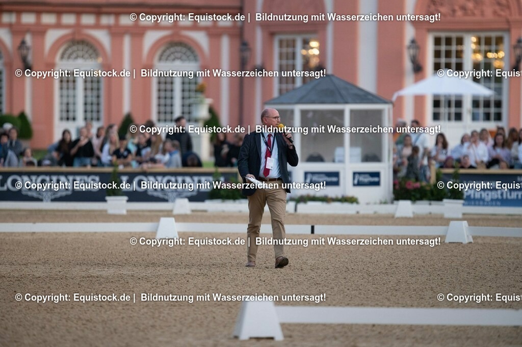 20230527_Voltigieren_NASPA_Flutlicht_0004 | equistock