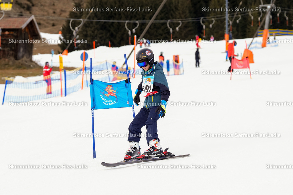 SRF_02.01.2026_0380 | Skirennfotos,Serfaus,Fiss,Ladis,Kinderskirennen,Winter,Tirol,Oberland,skirace,SFL,feelfree,weil wir's genießen,ski,Ski,skifahren,Sonnenplateau, - Realisiert mit Pictrs.com