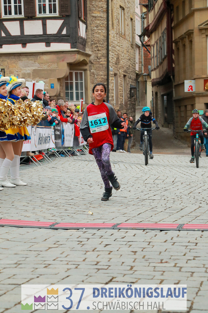 Stadtwerke Jugendlauf 1700m | 3 Koenigslauf 2023 - Realisiert mit Pictrs.com