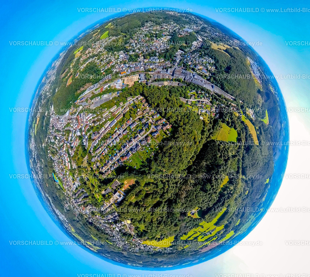 Ennepetal240890780Mittelstrasse | Luftbild, Wohngebiet Mittelstraße, Gewerbegebiet mit Bharat Forge CDP GmbH Metallbauer, Wohnsiedlung Leibnizstraße am Waldrand, Erdkugel, Fisheye Aufnahme, Fischaugen Aufnahme, 360 Grad Aufnahme, tiny world, little planet, fisheye Bild, Altenvoerde, Ennepetal, Ruhrgebiet, Nordrhein-Westfalen, Deutschland