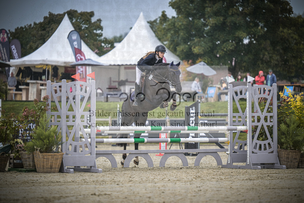 DOS_0134 | Entdecke hochwertige Reitturnierfotos von Foto Oger. Professionell, emotional und authentisch – jetzt Lieblingsmomente im Shop bestellen.Deutschlandweite Turnierfotografie. - Realisiert mit Pictrs.com