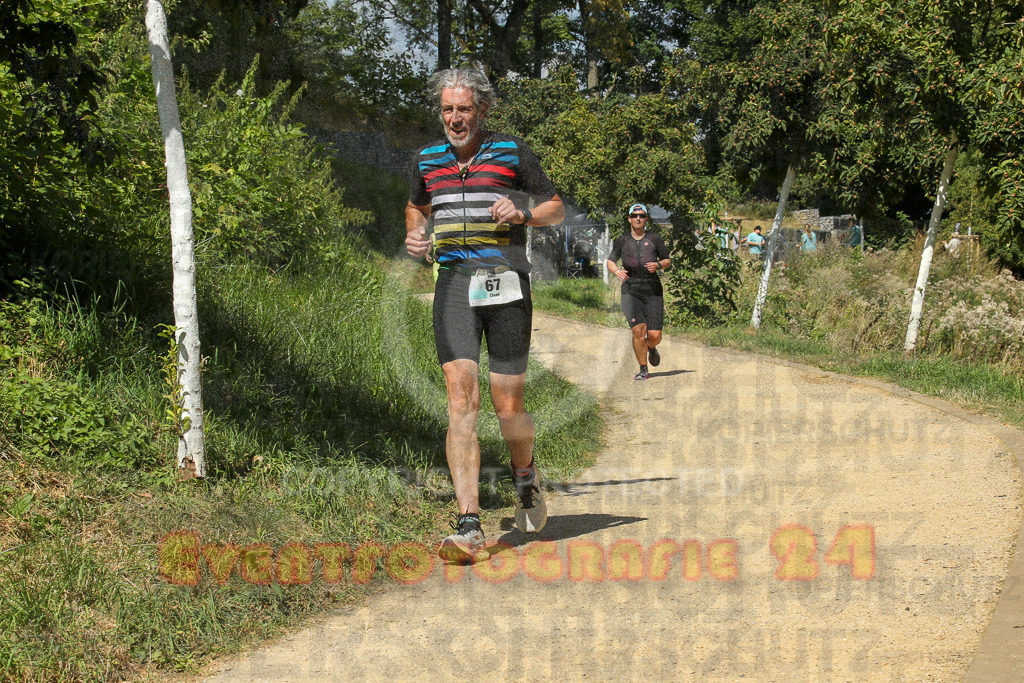 250824_1232_EX1_9689 | Sportfotografie im Rhein-Sieg Kreis, Köln, Bonn, NRW, Rheinland Pfalz, Hessen, etc. Unser Tätigkeitsfeld umfasst den Laufsport vom Volkslauf über den Marathon, Duathlon, Triathon bis zum Ultralauf wie Kölnpfad Ultra oder Schindertrail.