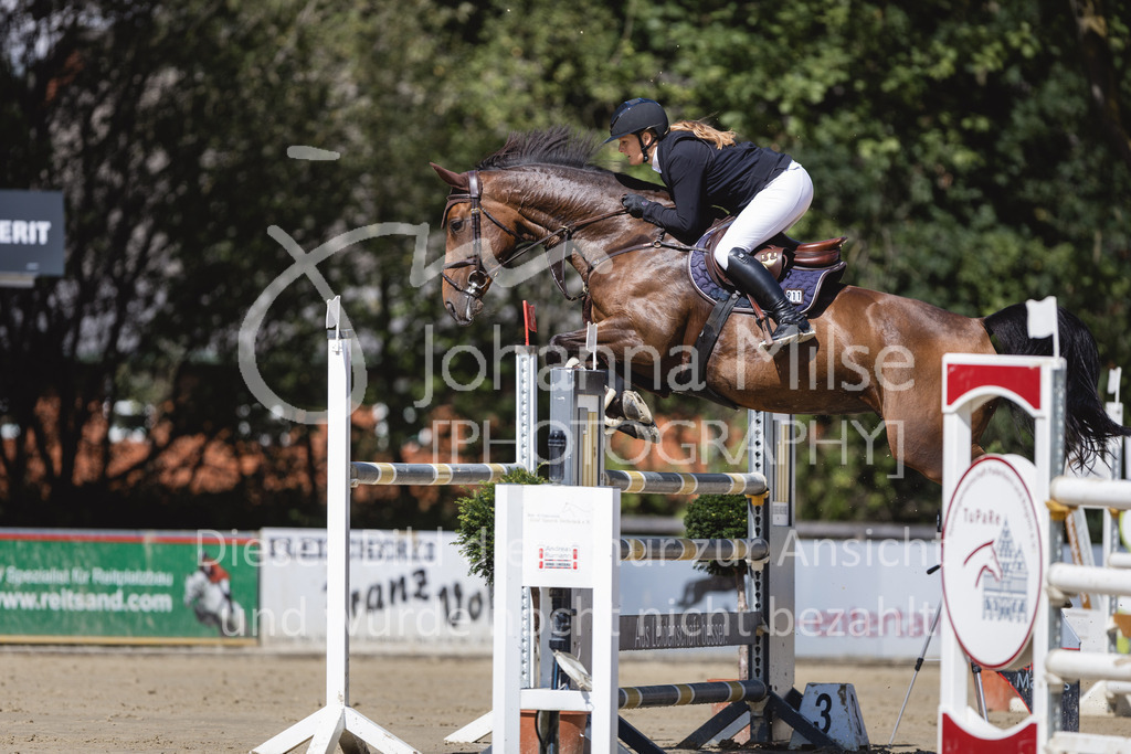 230826_Delbrueck_M2-Spr-815 | Deine schönsten Turniermomente als professionelle Fotos! Entdecke hochwertige Pferdesport-Fotografie im Online-Shop. Jetzt Fotos finden & bestellen!