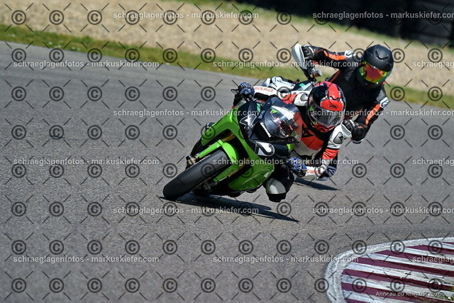 26BT02-1773 | markuskiefer.com - Realisiert mit Pictrs.com
