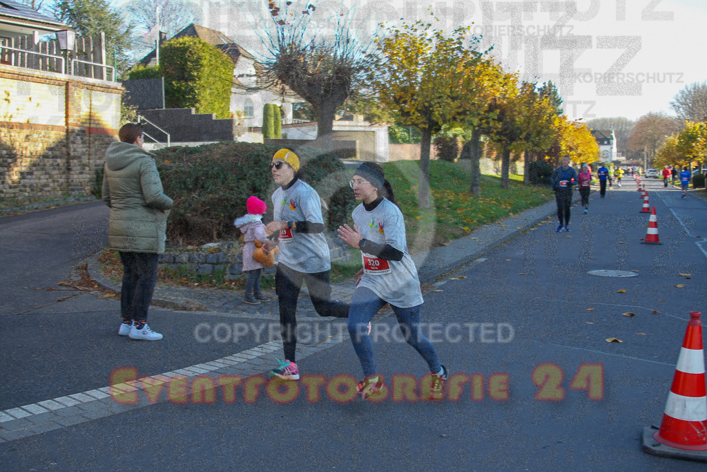 241201_1231_EV4_2838 | Sportfotografie im Rhein-Sieg Kreis, Köln, Bonn, NRW, Rheinland Pfalz, Hessen, etc. Unser Tätigkeitsfeld umfasst den Laufsport vom Volkslauf über den Marathon, Duathlon, Triathon bis zum Ultralauf wie Kölnpfad Ultra oder Schindertrail.